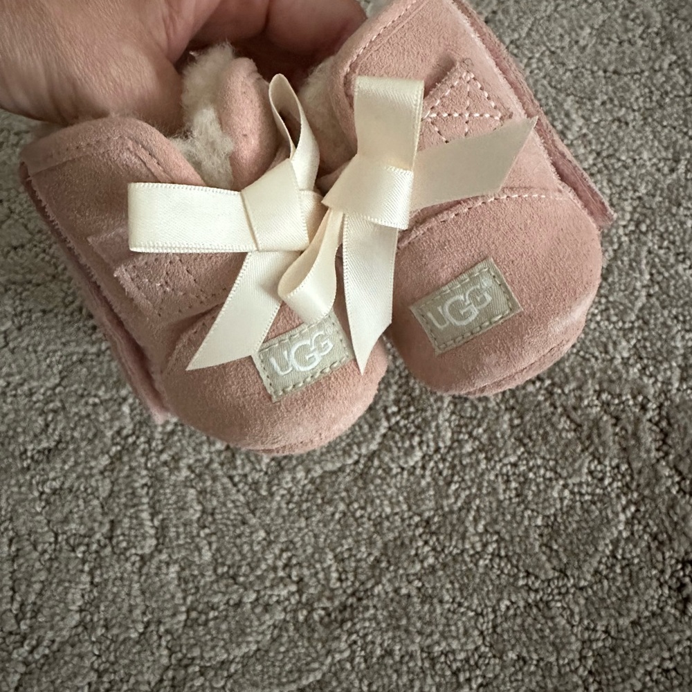 Uggs new